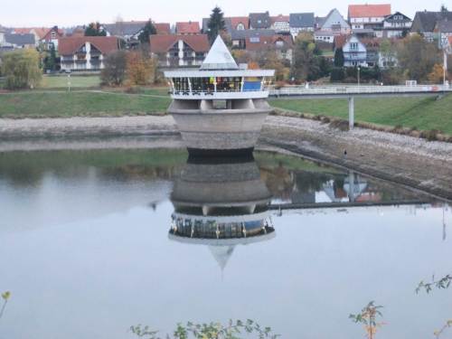 IMG_5957 - Twistesee-Ablaufbauwerk, See extrem abgelassen