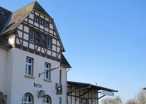 Letzter Blick auf den ehemaligen Netzer Bahnhof. Nächstes Mal esse ich hier einen der berühmten Pfannkuchen.
