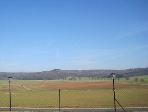 Offener Blick aufs Bergland - Agrar hat mal wieder freigeräumt.