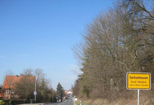 Immerhin habe ich jetzt auf einem kleinen Abstecher Sachsenhausen erreicht. Hier mache ich kurz Rast bei Freunden auf einem Biohof.