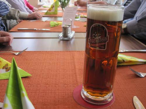 Etliches Wasser war hier anders gefärbt als das am Fischpass - schäumte aber auch.