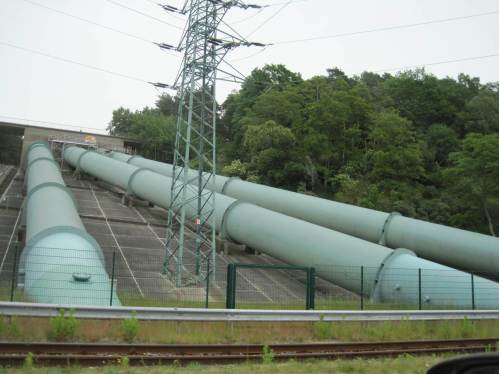 Wir fahren weiter - Mittagessen und Wanderung am Elbhang sind angesagt.