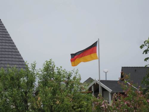 Da war doch noch was - ah ja, Fußball-Europameisterschaft ist in Gang.