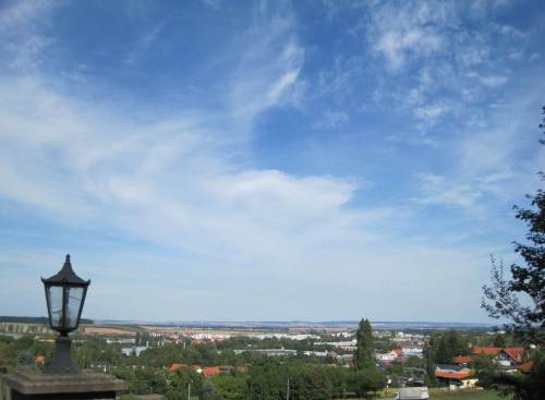 Blick von unserer Ferienwohnung nach Osten über das Harzvorland.