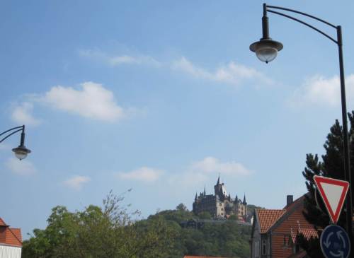 Und da ist es - Kreisel-Blick aufs Schloss Wernigerode.
