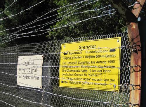 am ehemaligen Grenztor