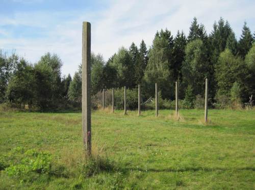 Zaunpfähle, Denk mal im Denkmal