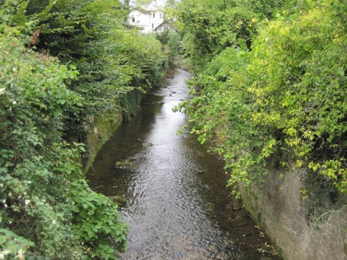 Einer von Detmolds Stadtbächen - aufwertungsfähig.