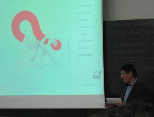 Eine Diskussionsrunde mit interessierten Zuhörern rundet einen solchen Vortrag trefflich ab.