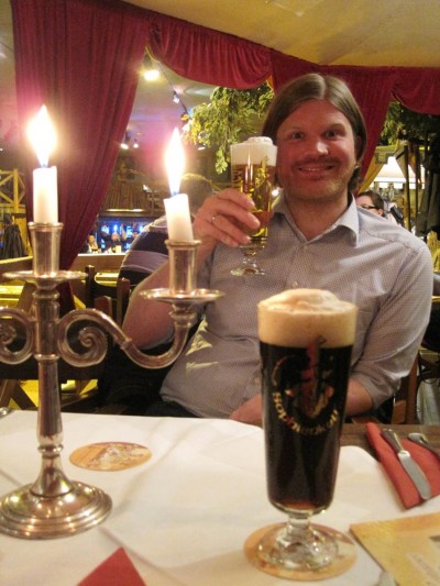 Dieses Lächeln wurde inzwischen bestätigt - die Mühen um Projektarbeit und Vortrag wurden inzwischen mit der Note 1,3 belohnt.