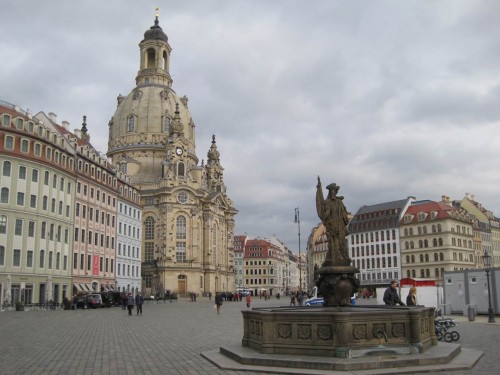 Wenn wir schon in Dresden sind, gucken wir natürlich auch Touristisches. Die Stadt hat viel zu bieten.