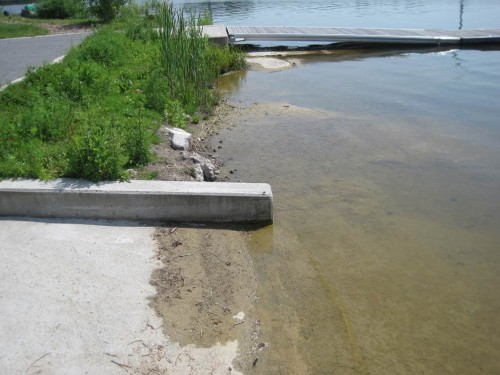 Ist da noch einer zwischen den Bootsstegen?