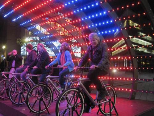 Na und? Dann erzeugen wir halt selbst Energie.