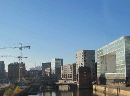 Aber dieser Blick des Zugfahrers auf die Elbphilharmonie - den wird es nicht mehr geben.