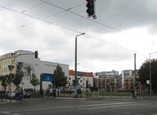 Bernauer Straße - der Sprung ...