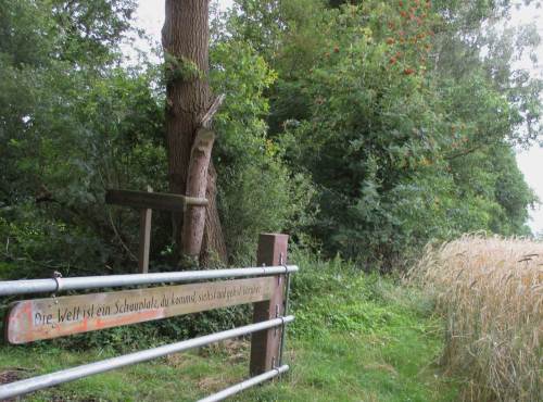 Wohl wahr: Die Welt ist ein Schauplatz ...