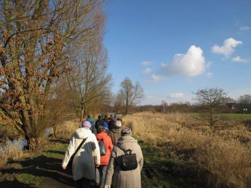 Und weiter zieht die wissbegierige Schar.