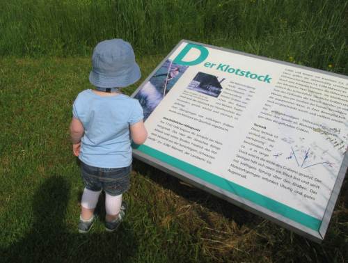 Der Klotstock - Technik, Fortbewegung, Sport, man staunt.