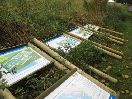 Alle Tafeln sind aktualisiert und erneuert. Allerlei Mobiliar war noch aufzustellen.
