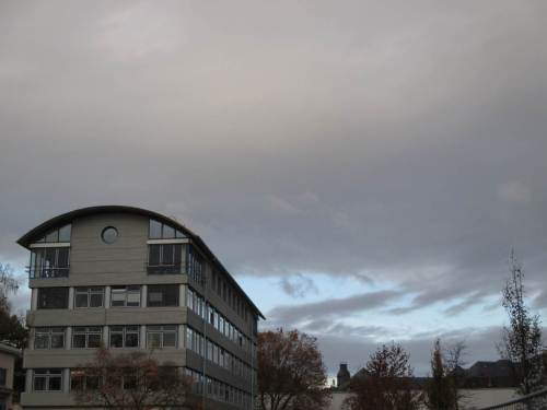 Gestern texteten wir hier unterm Dach - morgen wird das wieder der Fall sein.