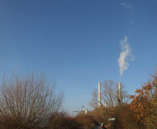 Das Kohlekraftwerk Wedel - eigentlich ein historischer Anblick, der uns vermutlich wegen Fehlplanungen noch länger erhalten bleibt.