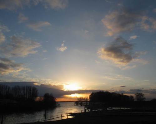 Blick vom Sperrwerk Wedeler Au.